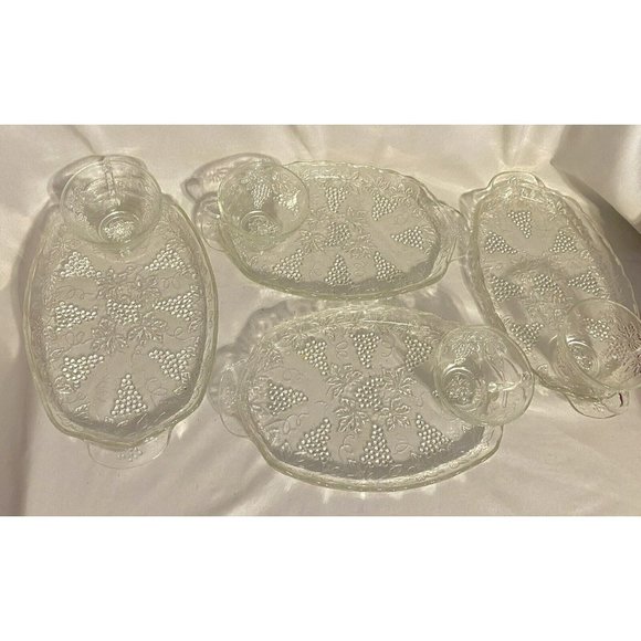 Vintage 8 Piece Snack Set by Anchor Hocking 4 trays 4 Cups Raised Grapes Design - Picture 7 of 8